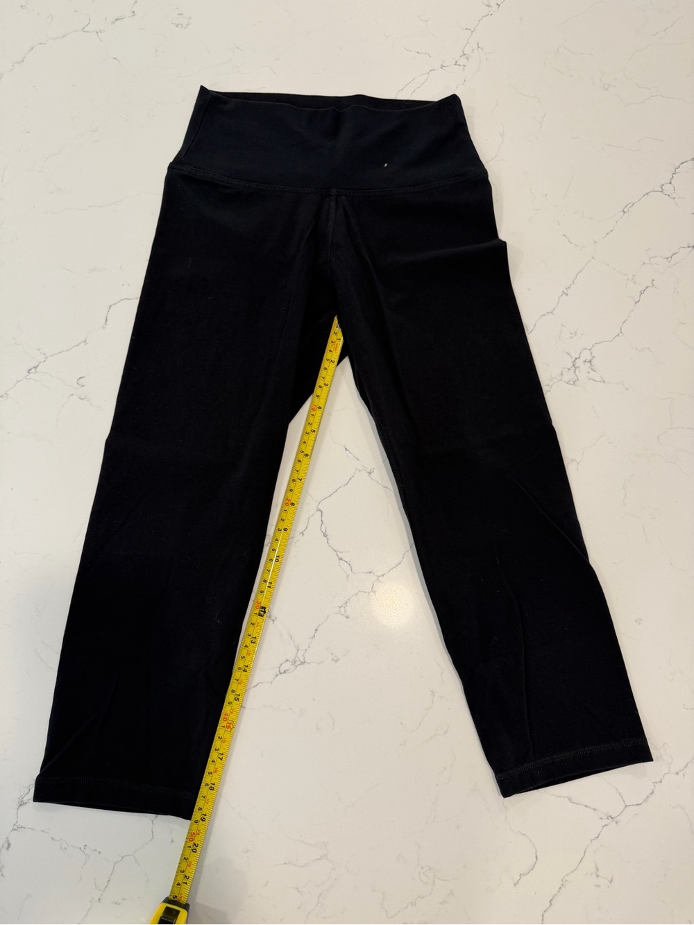 Old Navy Black Capri Performance Leggings